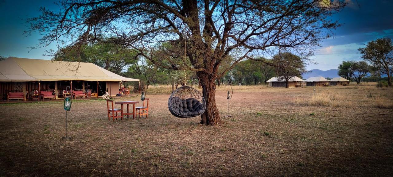 Zawadi Camp Hotel Serengeti Exterior foto