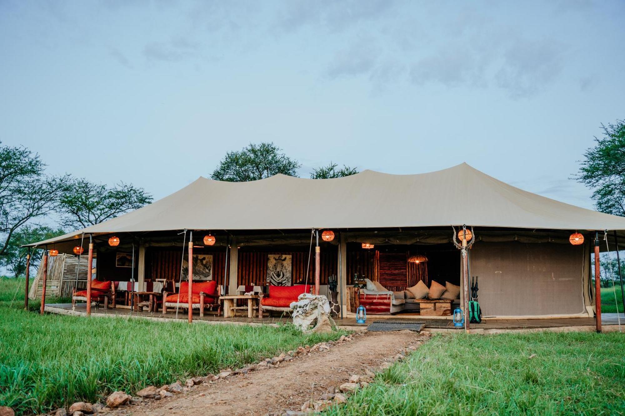 Zawadi Camp Hotel Serengeti Exterior foto